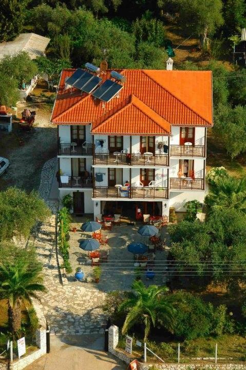 Hotel George Криси Амудия Екстериор снимка